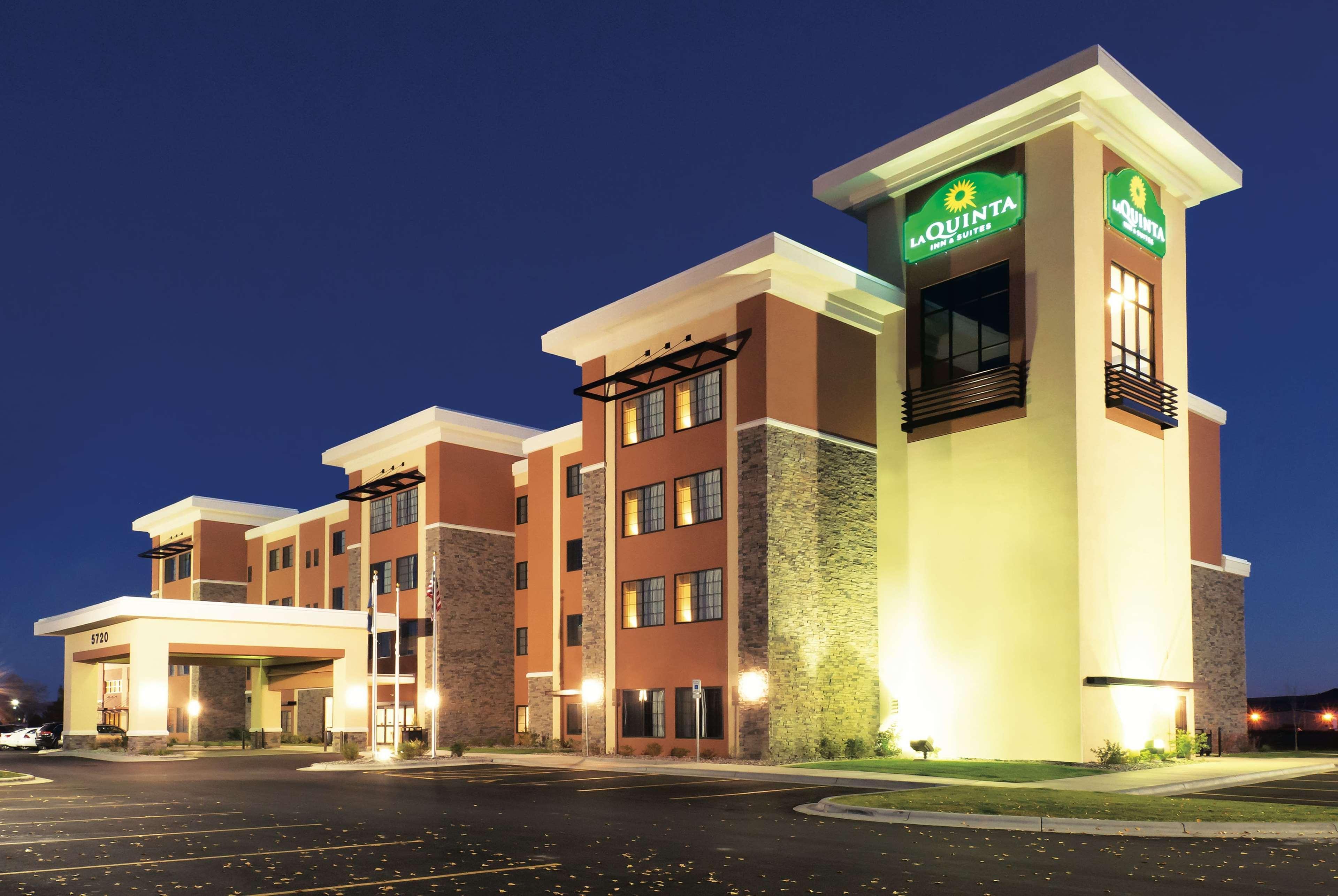 La Quinta By Wyndham Billings Hotel Exterior photo